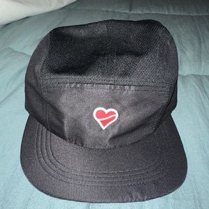 Heartbreak hill running company hat